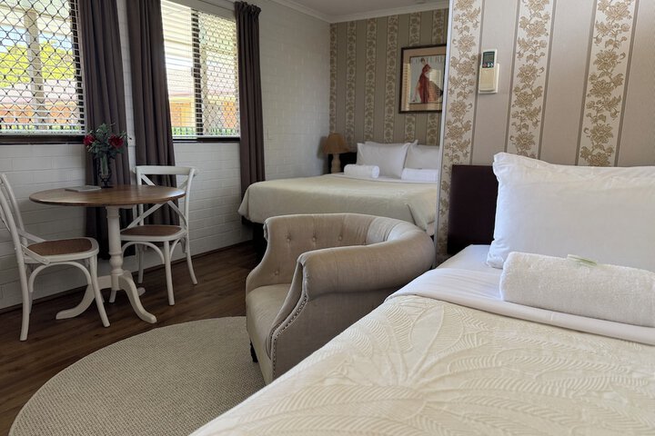 Room 26 of 39