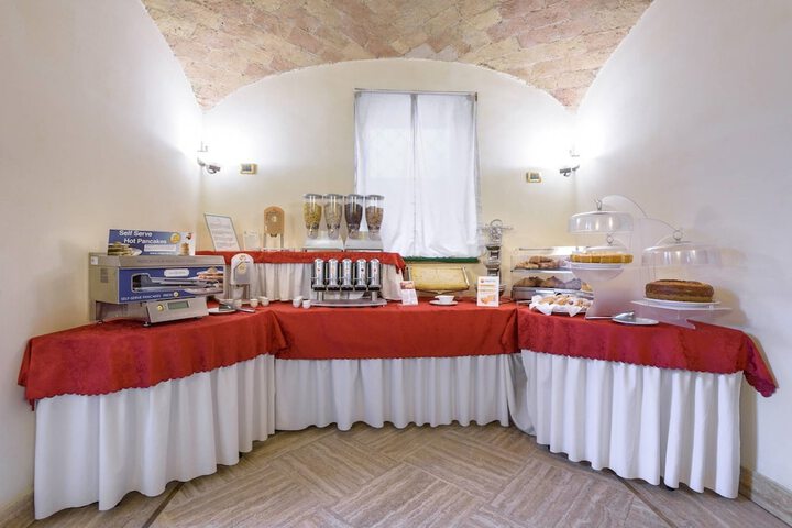 Breakfast/Coffee Service 42 of 52