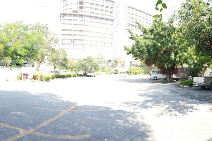 Property Grounds 58 of 64