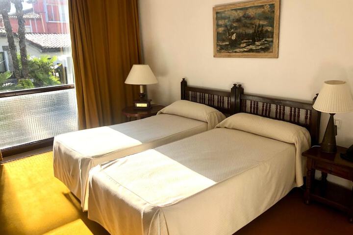 Room 12 of 31