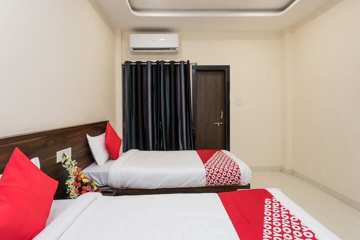 Room 14 of 20