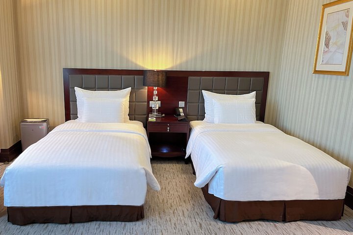 Room 16 of 66