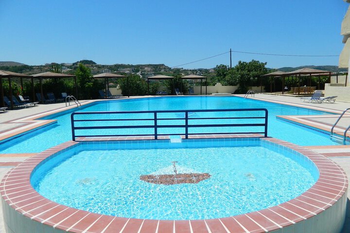 Hotel Pool