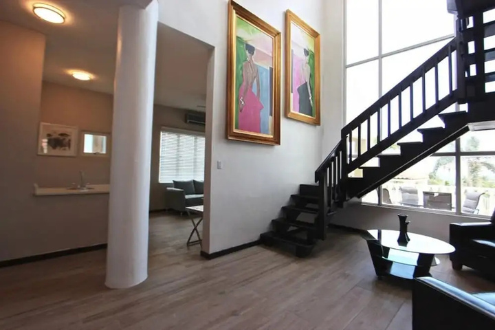 Room 14 of 23