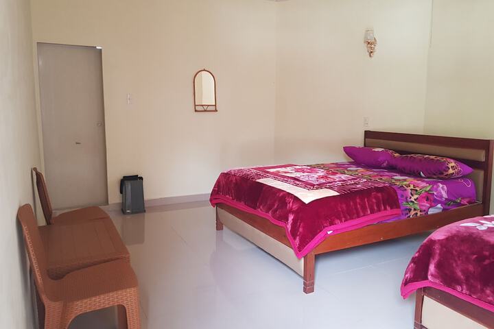 Room 15 of 29