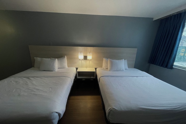 2 Queen Beds Efficiency (11 of 15)