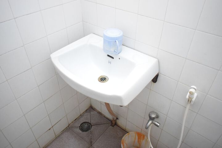 Room 14 of 20