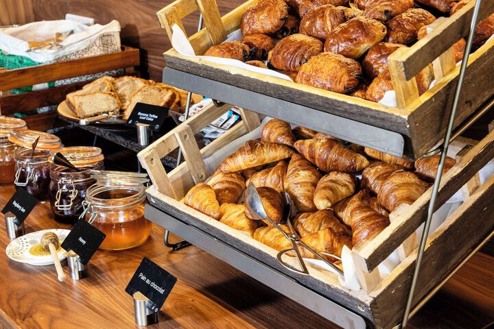 Breakfast/Coffee Service 96 of 192
