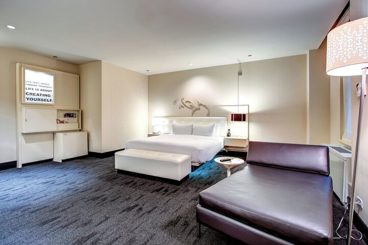 1 King Bed (14 of 21)