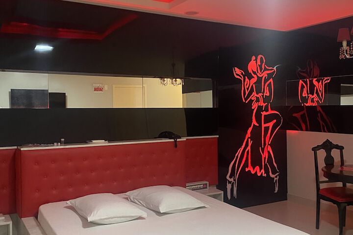 Room 7 of 23
