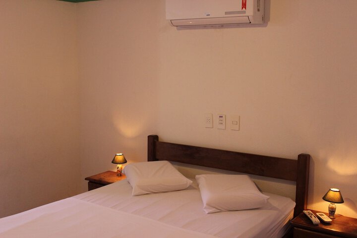 Room 17 of 40