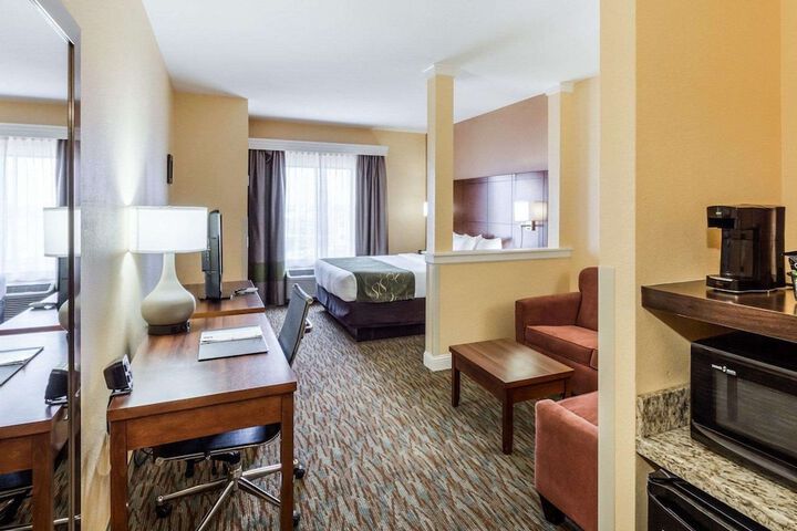 Room 7 of 34