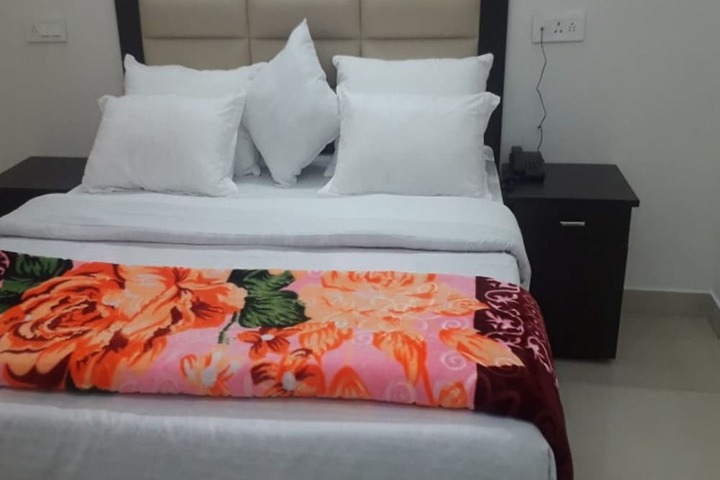 Room 5 of 20