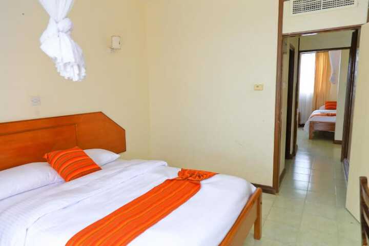 Room 7 of 25