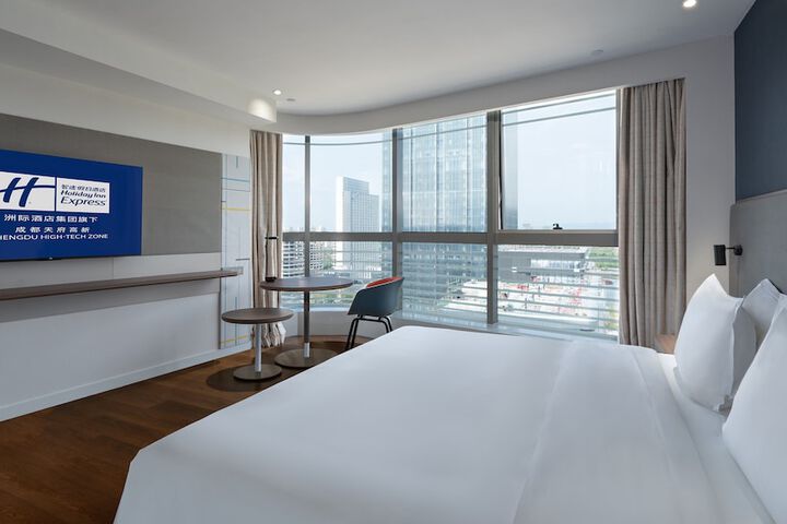 Room 9 of 61