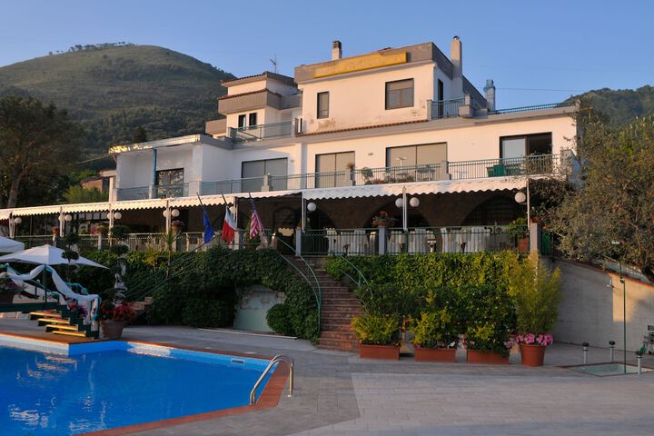 Hotel Diecimare in Cava de' Tirreni