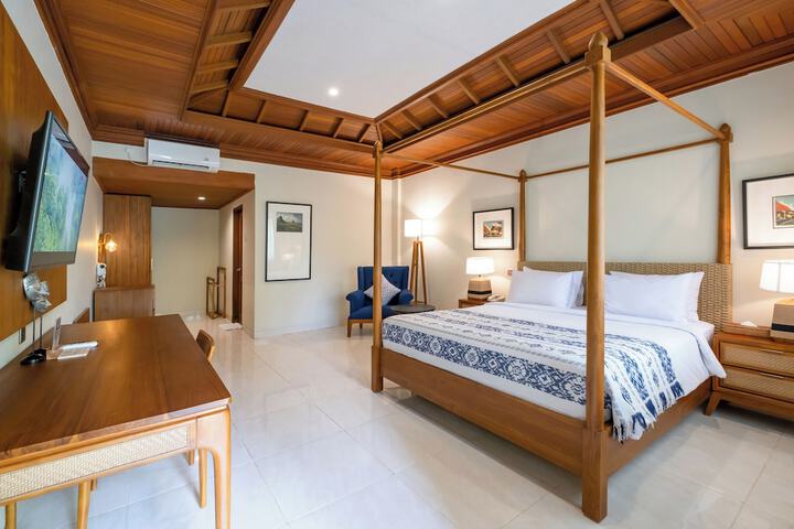 Room 10 of 52