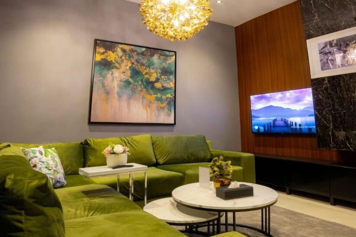 Room 42 of 61