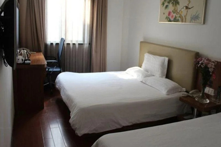 YITING SI JI HOTEL