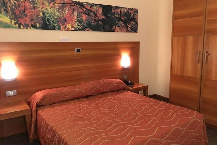 Room 12 of 52