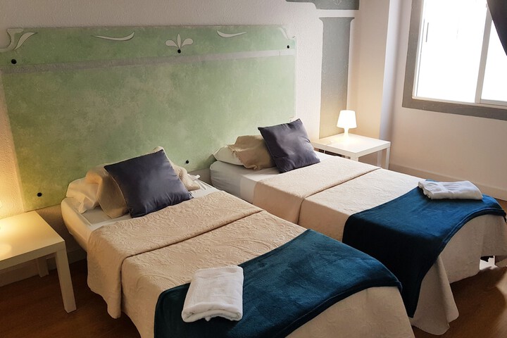 Room 5 of 50