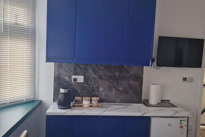 Room 53 of 104