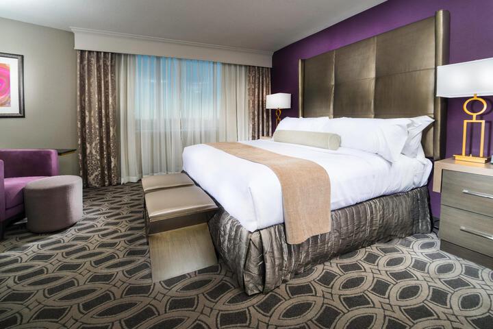 Standard Room, King or Two Doubles (9 of 20)