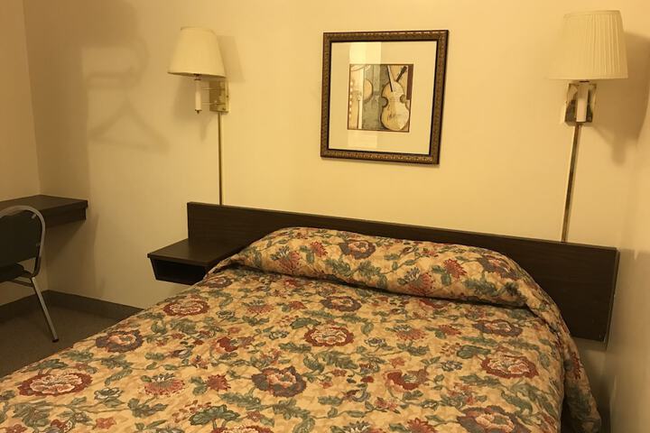 Room 10 of 52