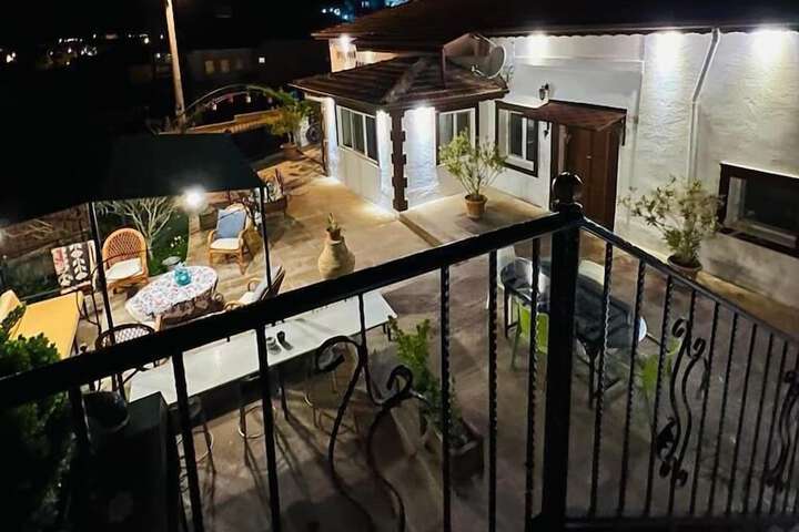 Hotel 174 of 185