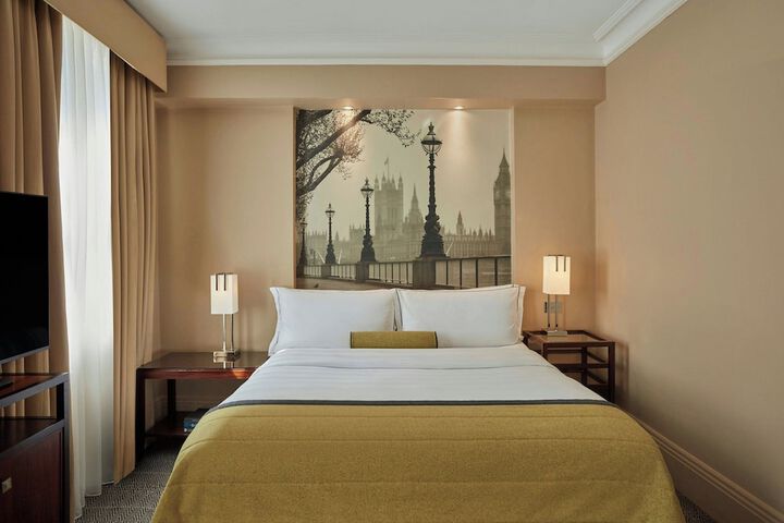 Room 15 of 73