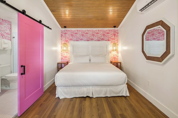 Room 4 of 51