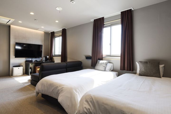 Room 12 of 68