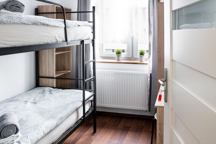 Room 2 of 31