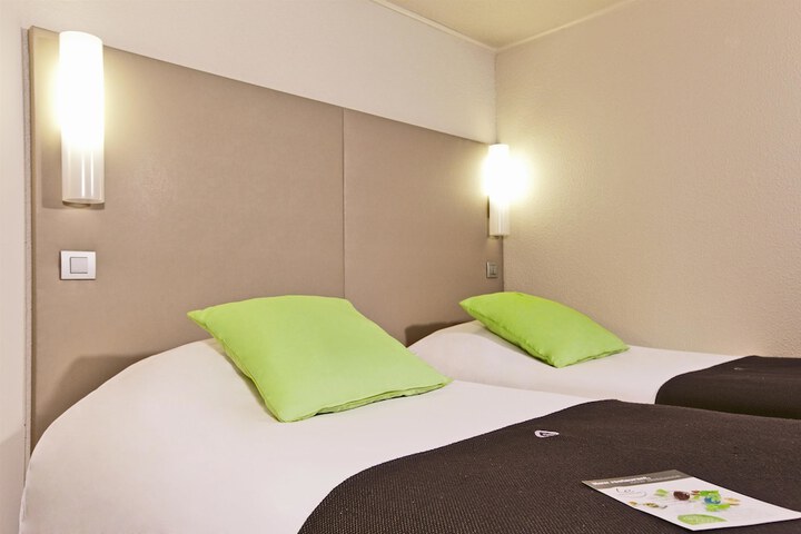 Room 6 of 21