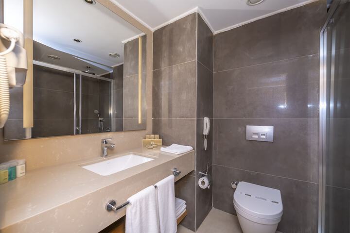 Room 20 of 43