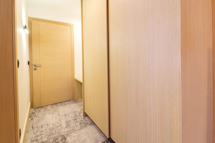 Room 21 of 47
