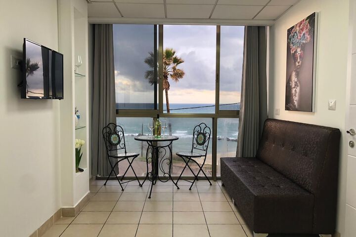 Room 89 of 140