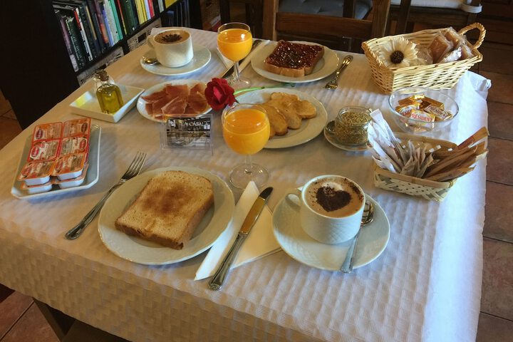 Breakfast/Coffee Service 18 of 20
