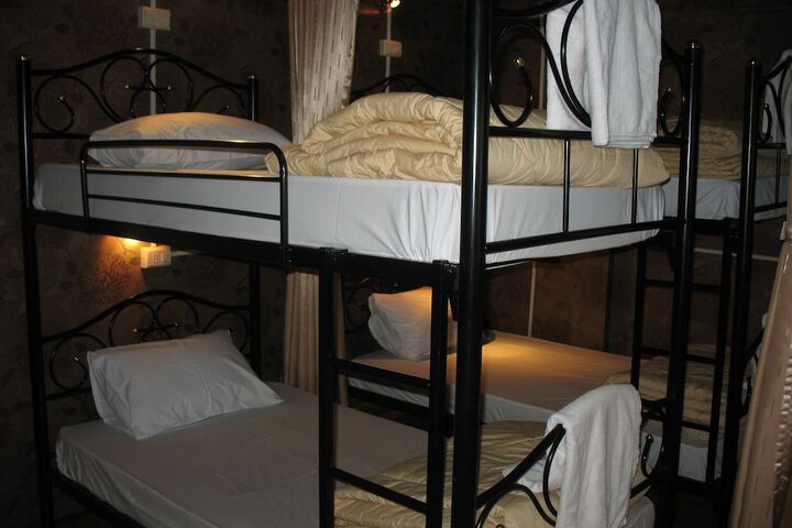 Room 3 of 25