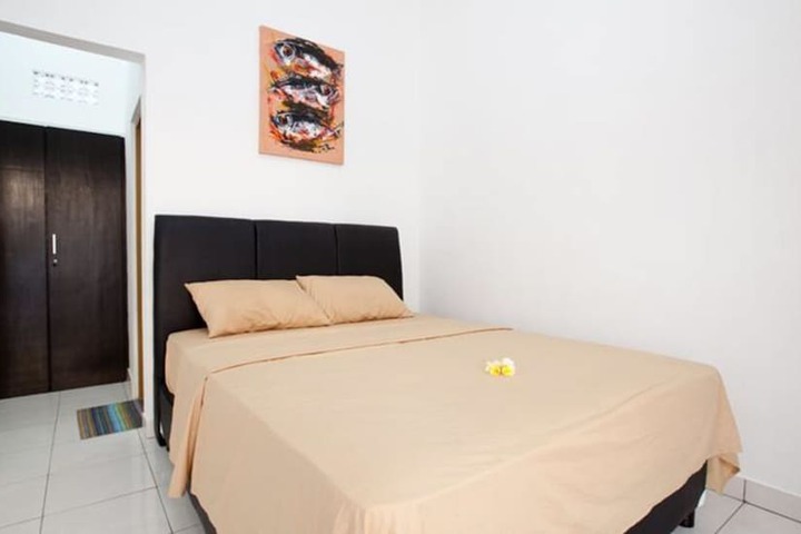 Room 4 of 51