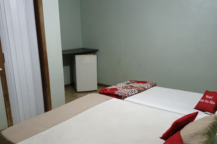Room 11 of 41