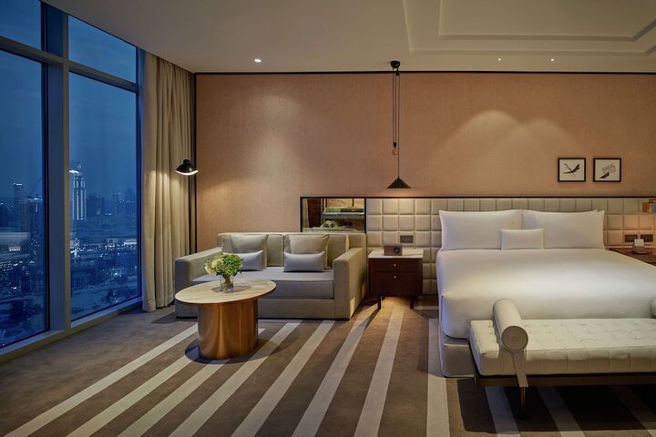 Room 20 of 172