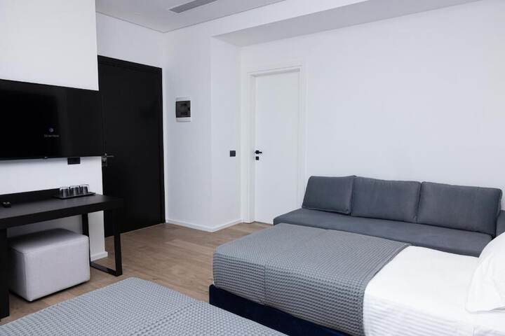 Room 3 of 50