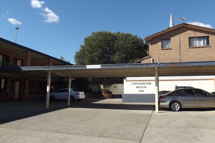 Property Grounds 20 of 27