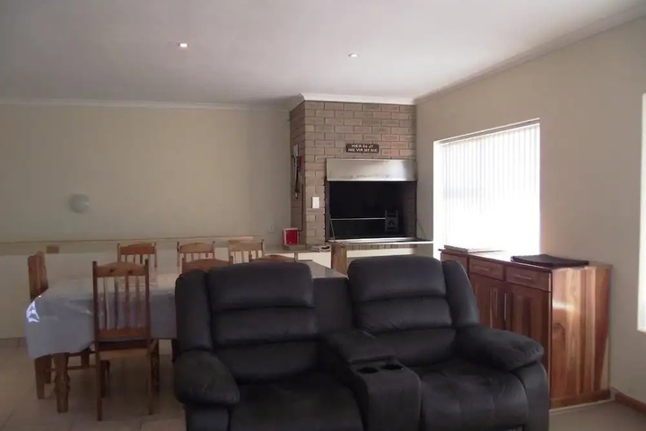 Room 3 of 14