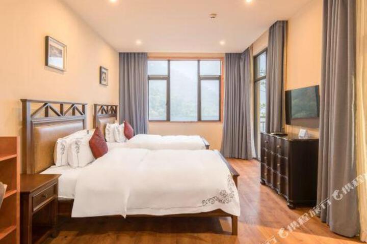 Yinjianggu Hotel