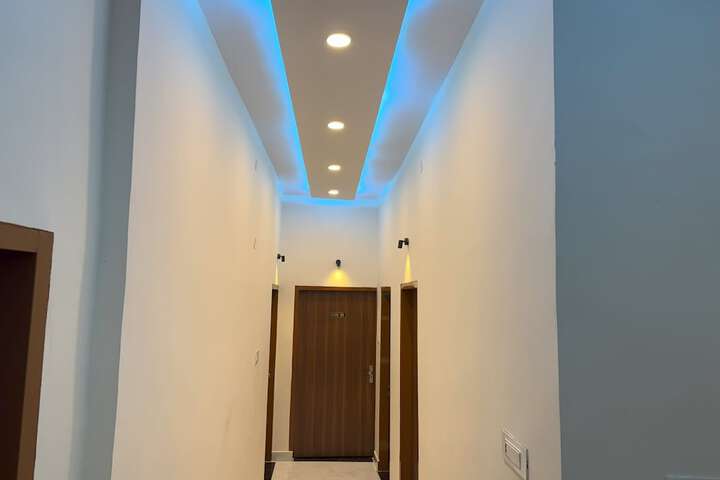 Ballroom/Hall 36 of 39