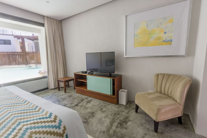 Room 14 of 107