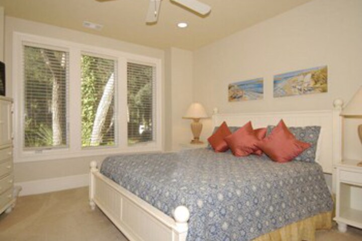 Room 26 of 31