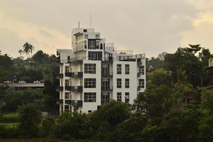 Sky14 Hotel Apartments Malabe
